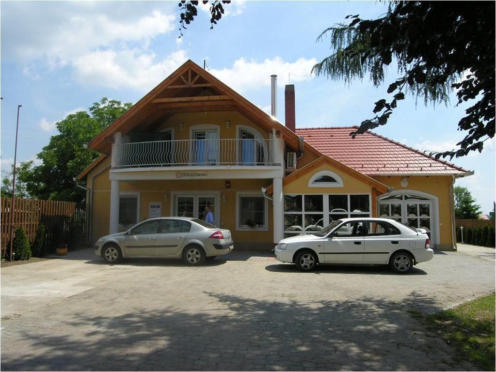 Aldos Panzio Hotel Farád Exterior foto
